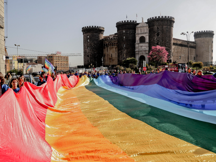 Studenti e rifugiati, la piazza grande di Napoli urla: «Cessate il fuoco»