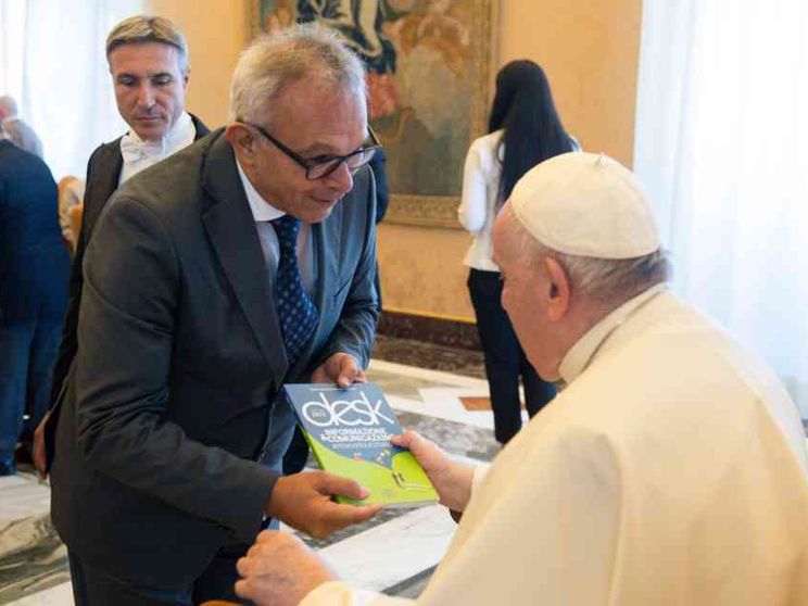 Al Papa il numero speciale della rivista Ucsi sul futuro del giornalismo