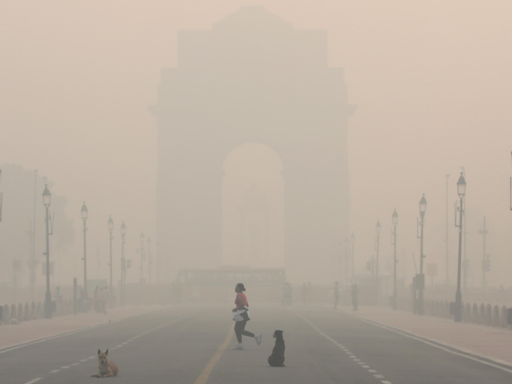 A New Delhi inquinamento record, l'allarme delle autorità