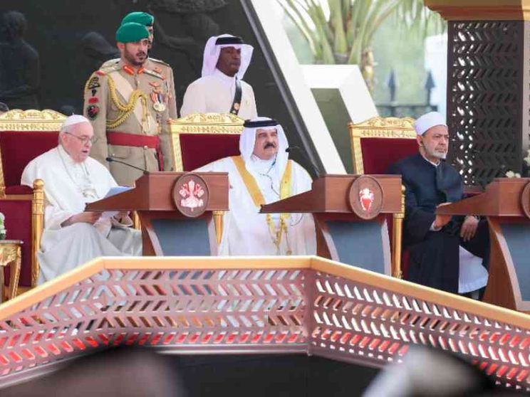 Al Forum Est Ovest: «Guerra dissacra nome di Dio. Subito negoziati in Ucraina»