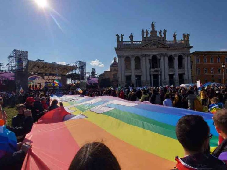Ore 12, l'Italia in cammino per la pace. Ecco cosa c'è da sapere