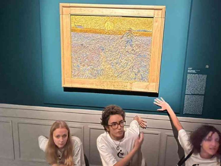 La zuppa sul vetro di un dipinto è più grave che alterare il clima?