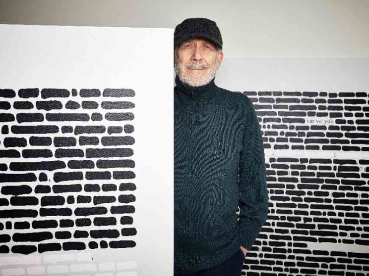 L'arte di Emilio Isgrò, per amore della parola