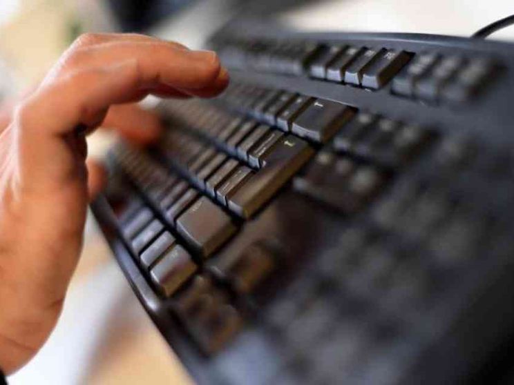 Daniele e gli altri, traditi in rete. Ecco chi sono le vittime delle chat