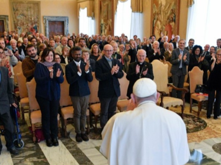 Migrazioni, il Papa: in tanti muoiono mentre si discute del loro destino