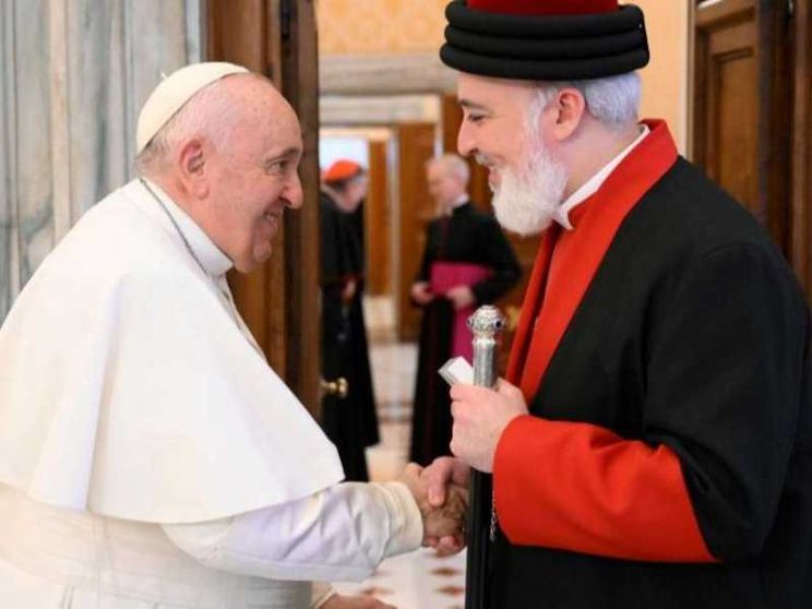 Il Papa al Catholicos Mar Awa III: verso una data comune per la Pasqua