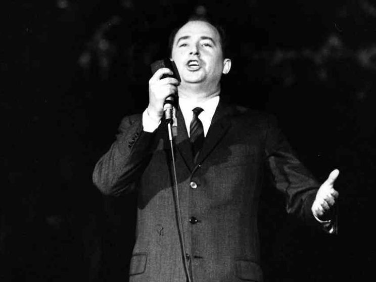 Addio a Nico Fidenco, il "re" delle estati italiane anni '60