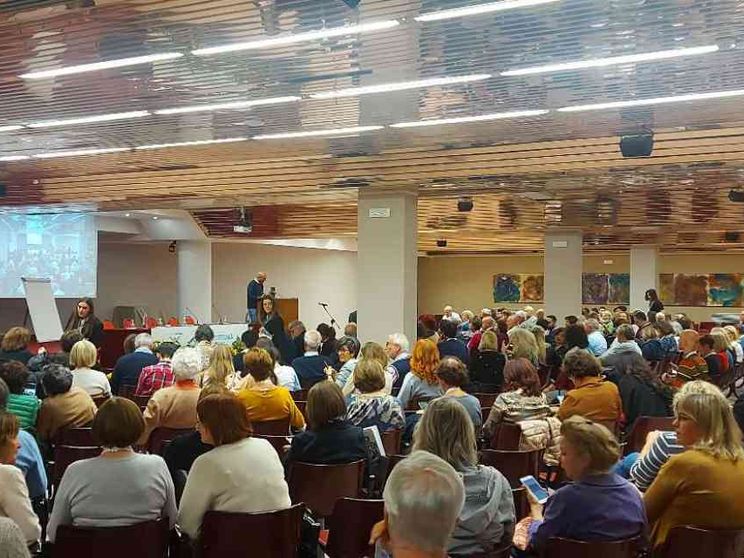 Padri, giovani, reti di relazioni. Le nuove sfide per servire la vita