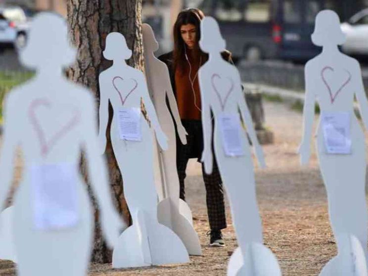 Femminicidi, ecco le donne salvate e cosa serve per superare la violenza