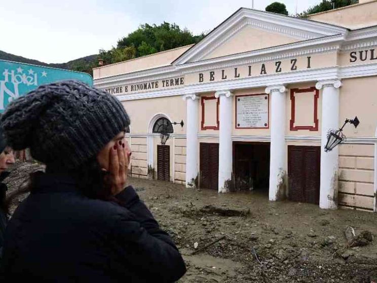La suora di Casamicciola: «Chiedo una preghiera». Il vescovo ospita gli sfollati