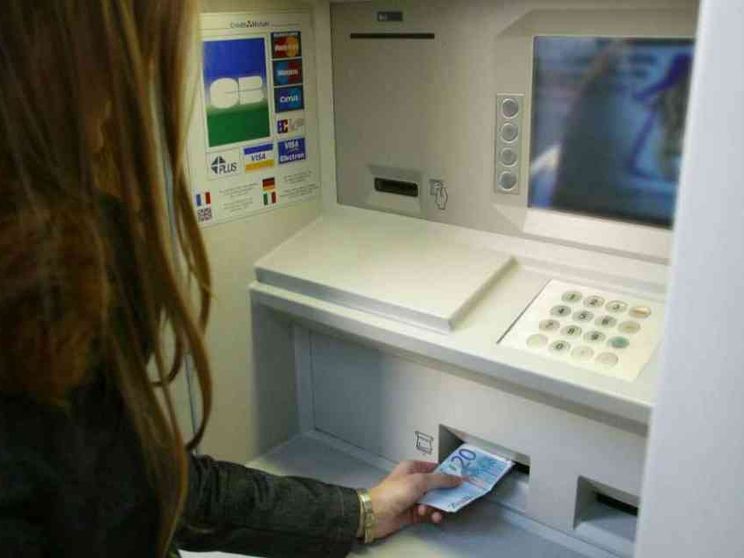 La Banca d'Italia: il tetto al contante contrasta l'evasione