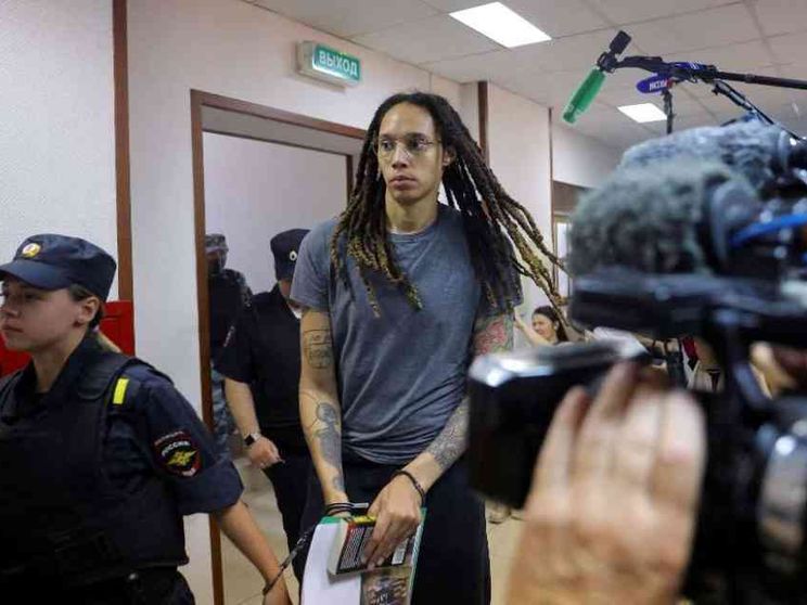 Liberata Brittney Griner. La giocatrice di basket era detenuta in Russia