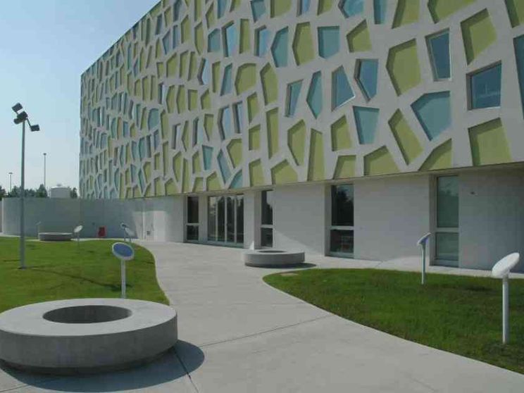 I "bimbi farfalla" e il centro da salvare