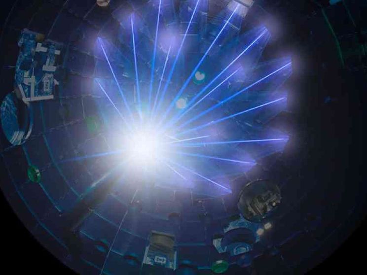 Raggi laser o super-magneti: le due strade per imitare il Sole