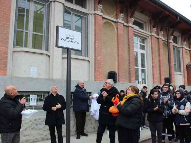 A Milano una strada intitolata a Carlo Acutis