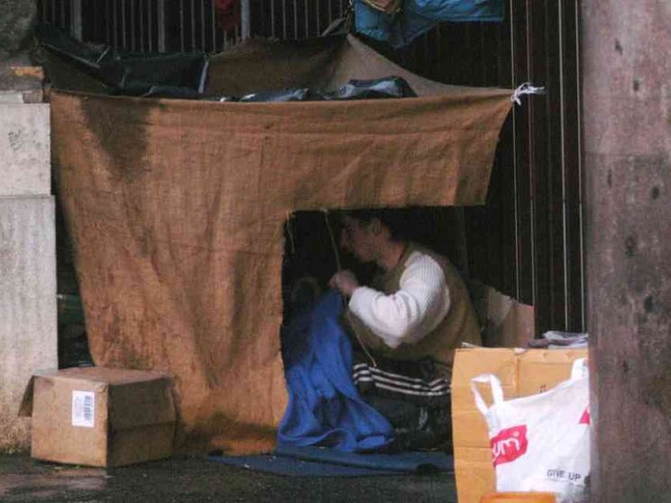 Sabrina: «Vivo in strada, ecco perché rinuncio a mio figlio»