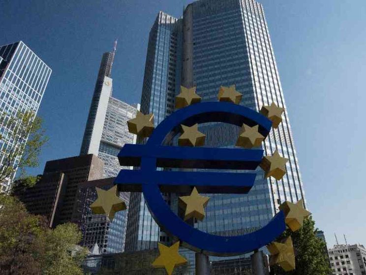 Fare presto sul Mes, per avere un ruolo nelle riforme europee