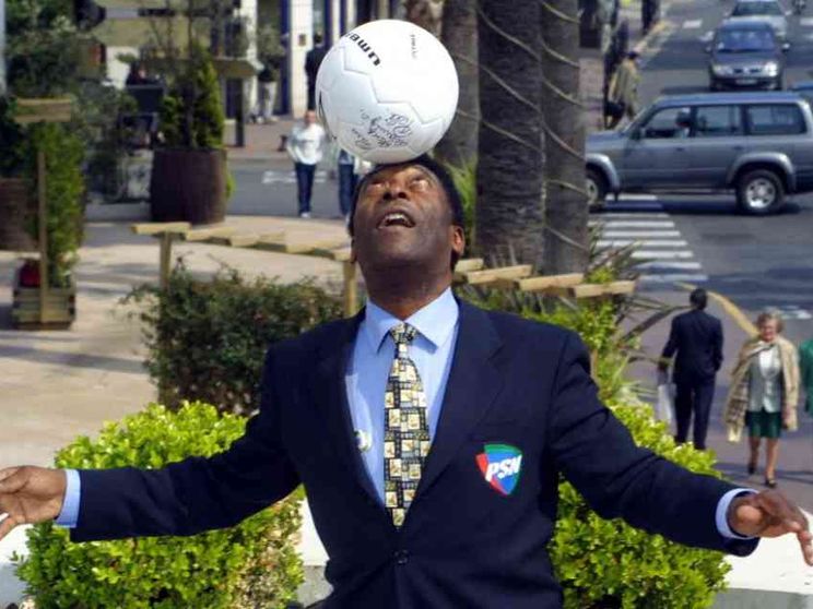 Addio a Pelé, il più grande del calcio: tre mondiali vinti e 1.281 gol segnati