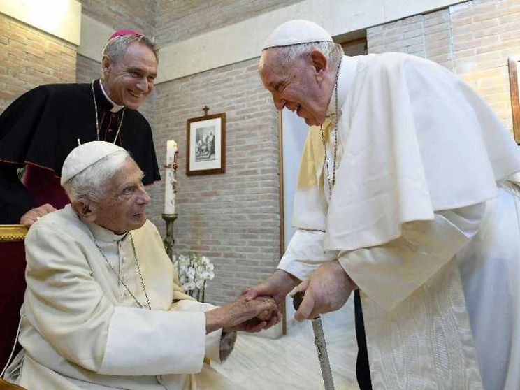 «Benedetto ha partecipato alla Messa del mattino». La preghiera a S. Giovanni
