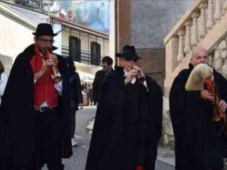 Zampognari, una storia che resiste
