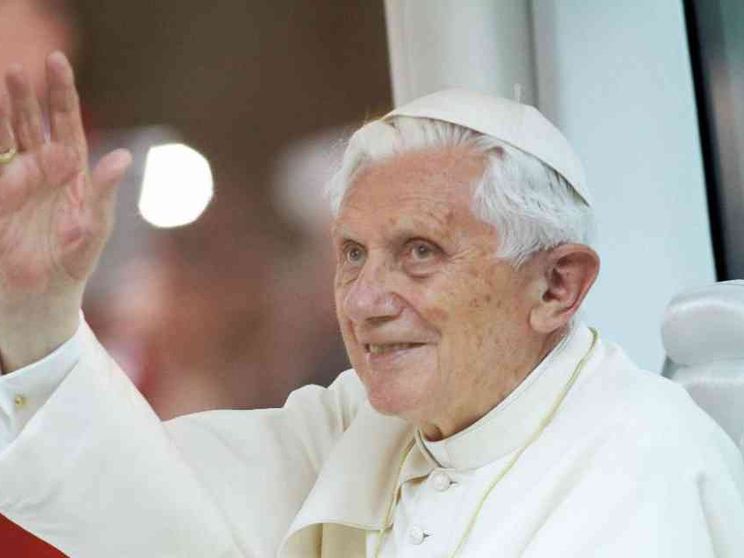 È morto il Papa emerito. Grazie Benedetto
