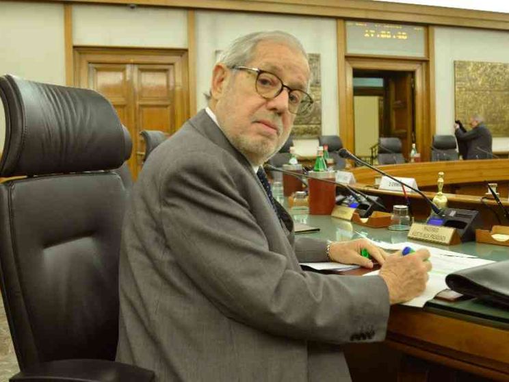 «Assurde le nuove regole sulle Ong. I migranti trattati come dei rifiuti»