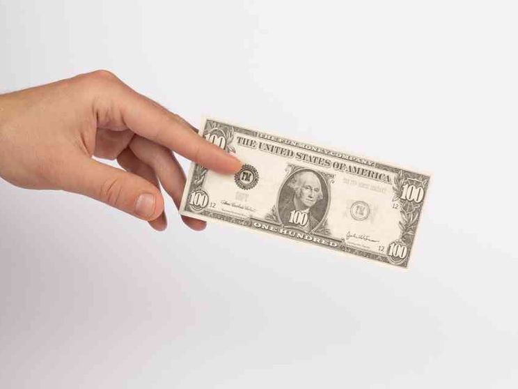 Usa, addio al contante? Il 40% dei consumatori non lo usa più