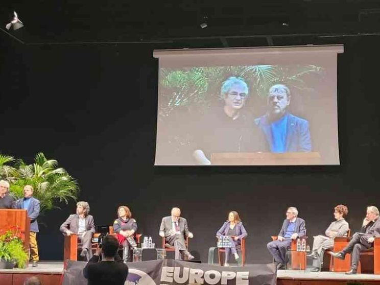 A Verona sventola la bandiera della pace