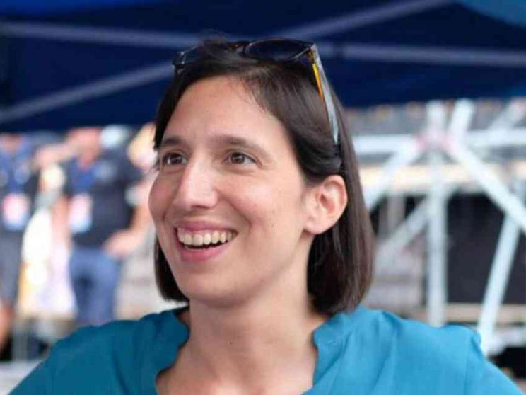 Schlein: «Costruiamo un Pd per i poveri e la Terra»