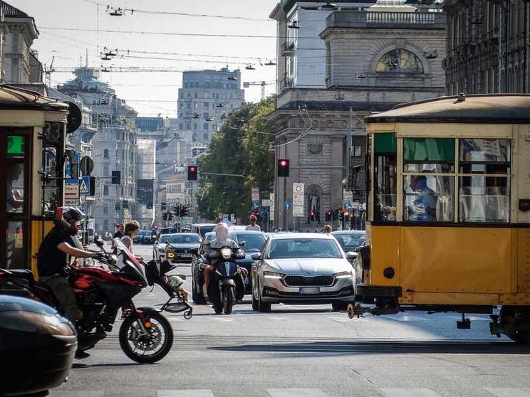 Milano a 30 km/h, una buona idea che servirà quasi a nulla