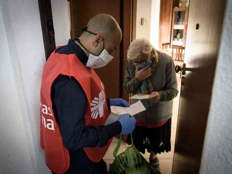 La Caritas: con l'Inps collaboriamo gratis per fare avere i servizi ai poveri