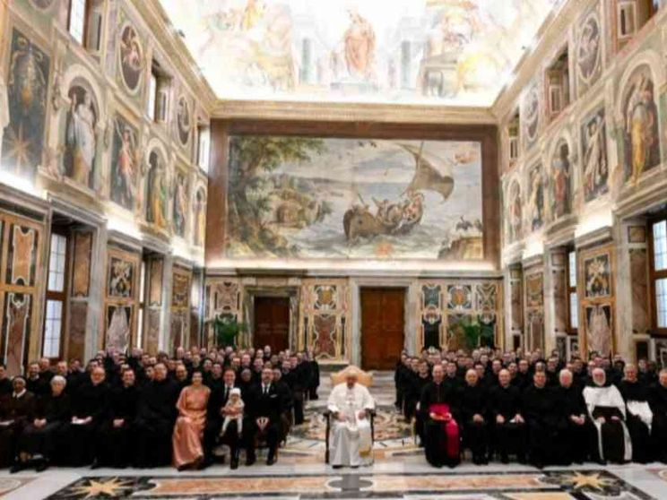 Il Papa ai seminaristi: «Siate segno di una Chiesa in uscita»