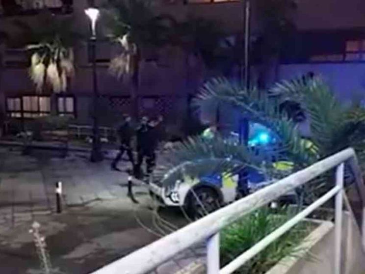 Attacca due chiese con una katana. Ucciso sagrestano, ferito il parroco