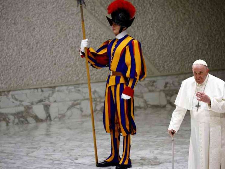 Il Papa: la Shoah non va dimenticata. Vanno dissipate le radici dell'odio