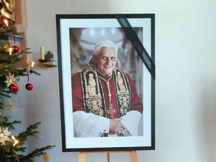 Le accuse strumentali a Benedetto XVI e gli scritti pubblicati dopo la morte