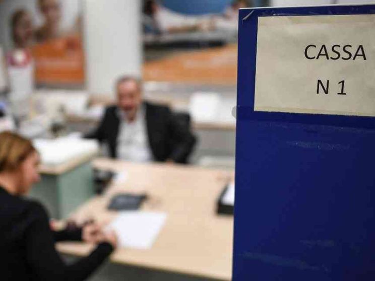 Banche in fuga dai piccoli Comuni: 4 milioni di italiani senza sportello