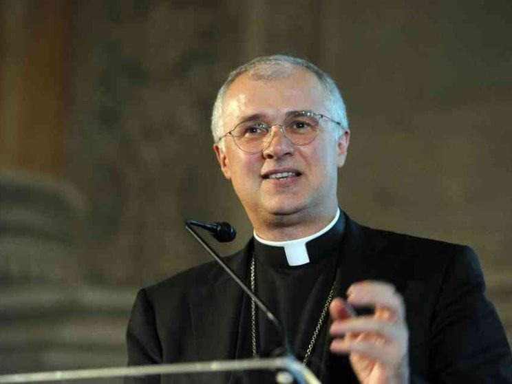 Giovani e Chiesa troppo distanti: «Dal Sinodo un nuovo slancio»