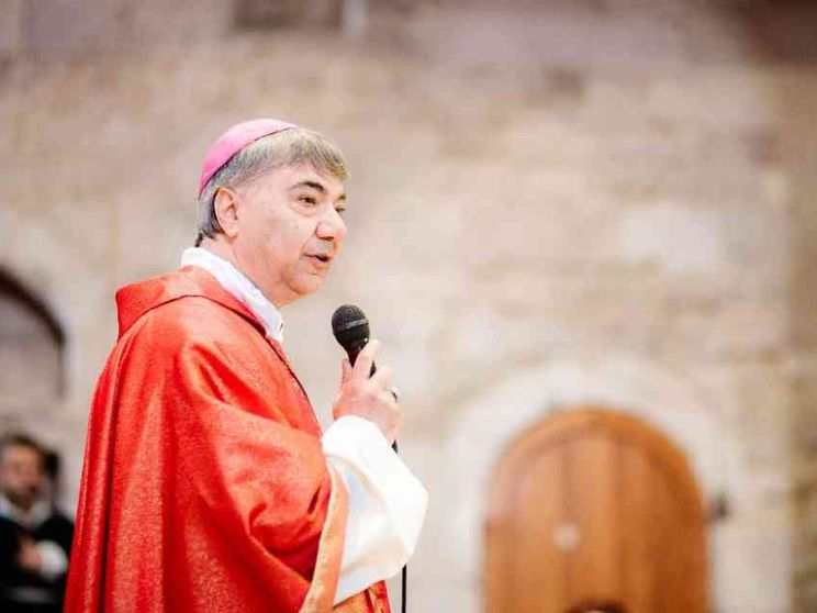 La lettera di Battaglia: i poveri ci salvano, ci insegnano ad amare