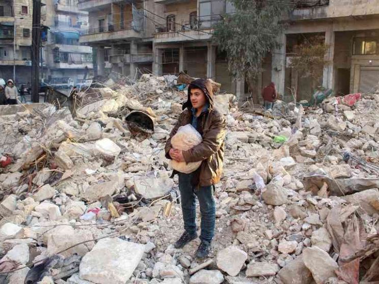 Il nunzio Zenari: il mondo aiuti Aleppo, serve subito un cessate il fuoco