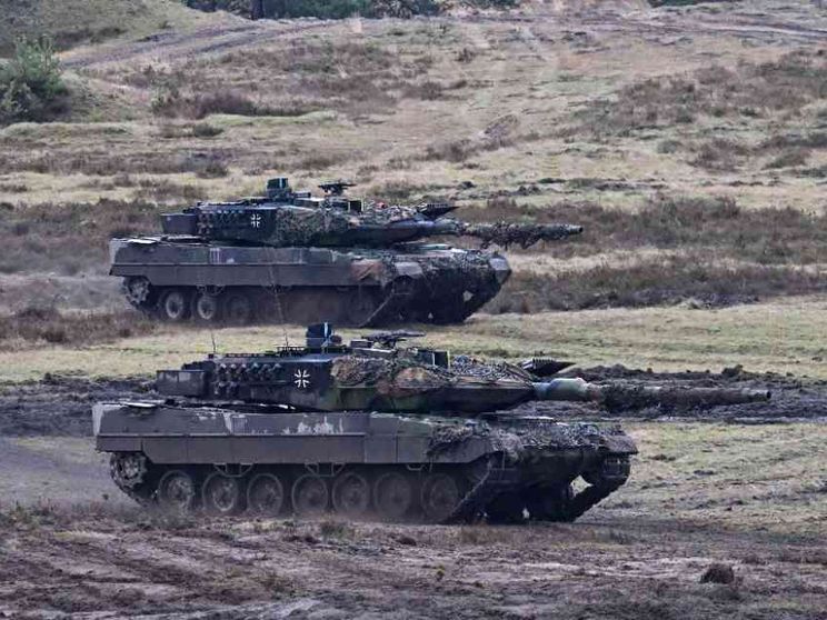Carri armati Leopard scarsi e carenti, grande operazione commerciale tedesca
