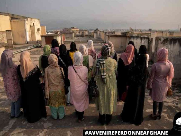 Nel Paese senza donne, dove l'unico modo di esistere è scomparire