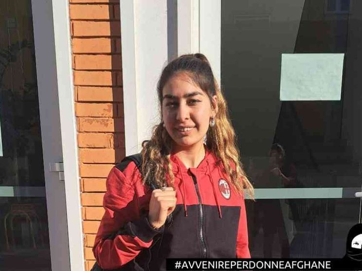 Nazira, che adesso è libera di giocare a calcio