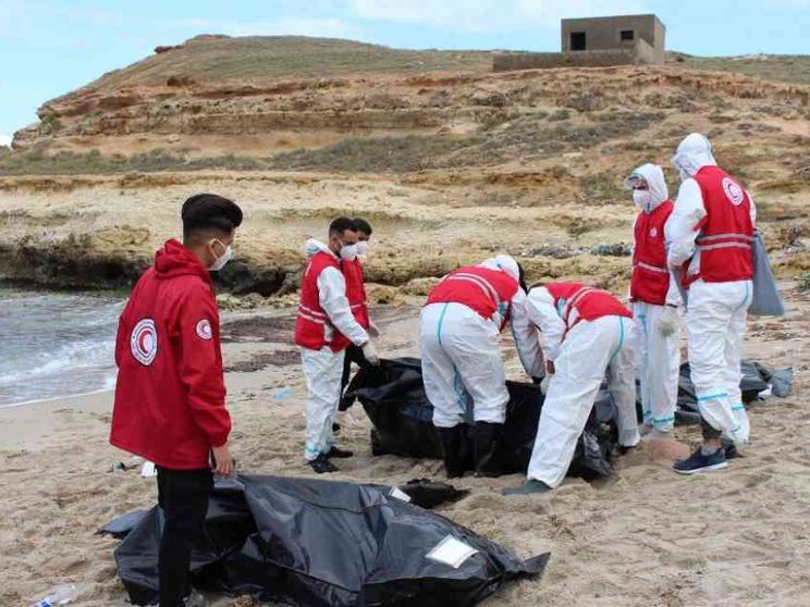 Naufragi, 73 vittime nel Mediterraneo. E altri 70 morti nell'Atlantico