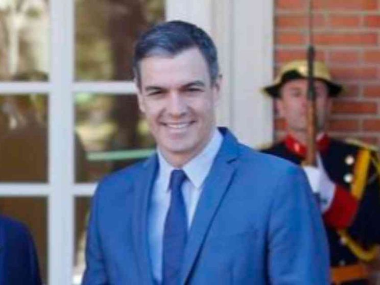 Torna l’aborto libero per le 16enni. Sì al cambio di sesso per gli under 18