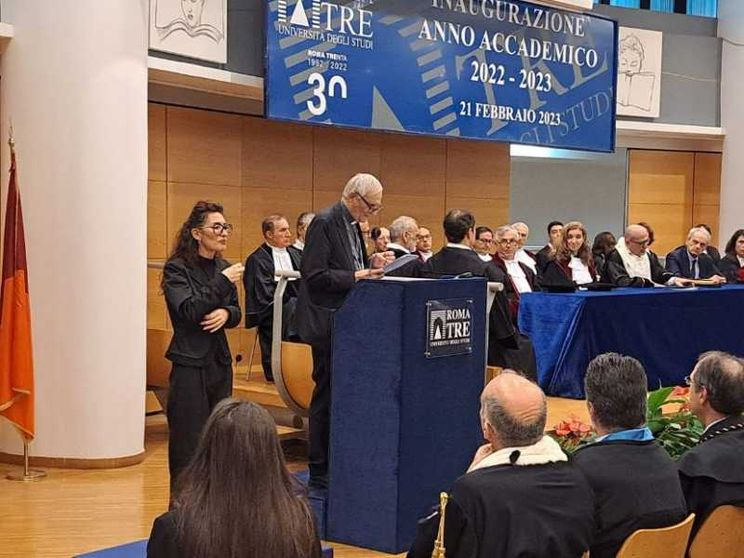 Il cardinale Zuppi: «L'alternativa alla guerra è la politica»