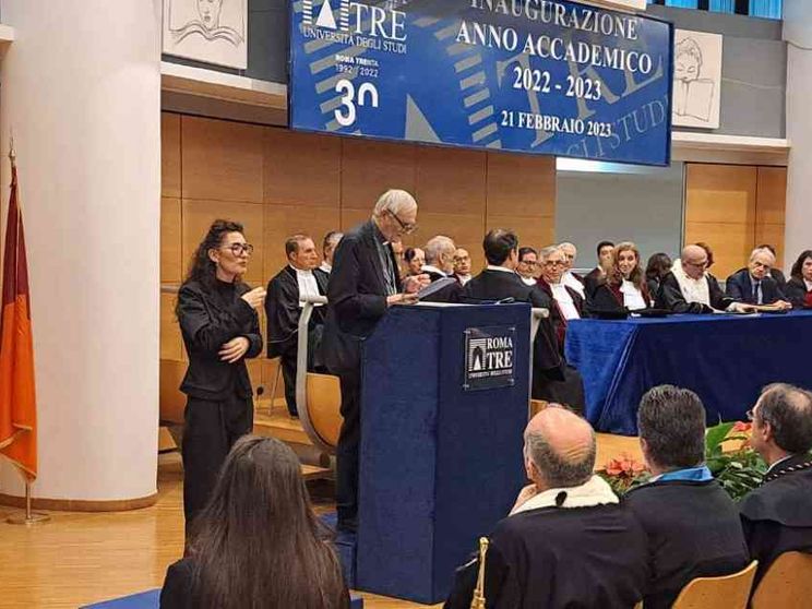 Il cardinale Zuppi: «L'alternativa alla guerra è la politica»