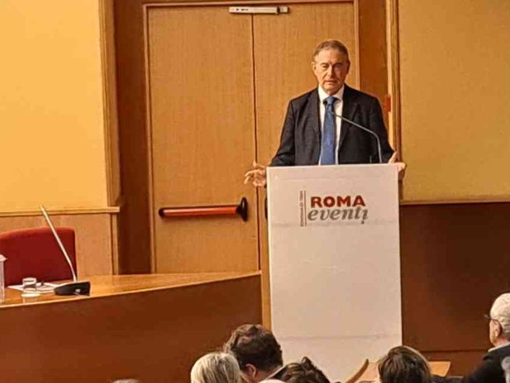 Urso: «Su elettrico pragmatismo o passiamo dalla padella alla brace»