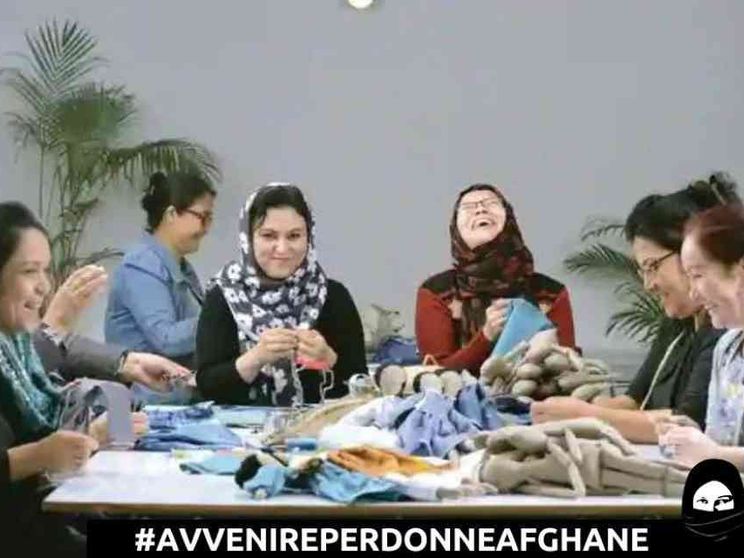 Da Kabul a Nuova Delhi, la nuova vita della famiglia di sarte afghane