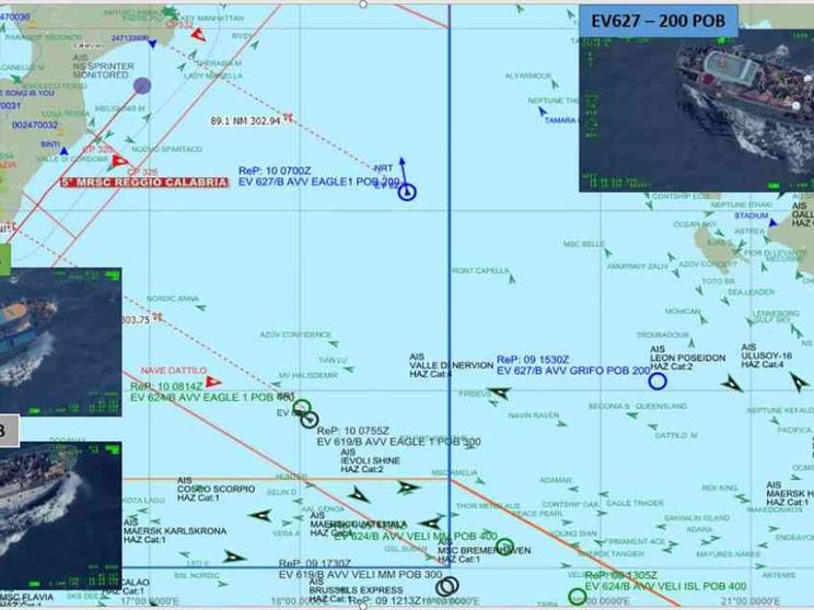 Barconi con 1.300 persone in pericolo in acque italiane. Interviene la Marina
