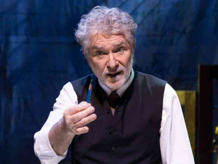 Buzzati ricreato in scena dall'incanto di Gioele Dix